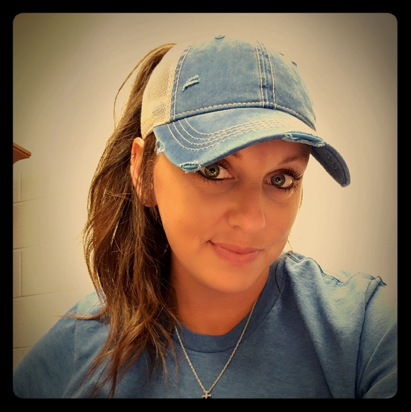 Meet your Posher, Lindsey - Picture 1 of 1